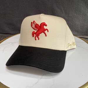 TRUE BRVND Pegasus Snapback Dallas Hat Never Used White Black Red Limited Editio
